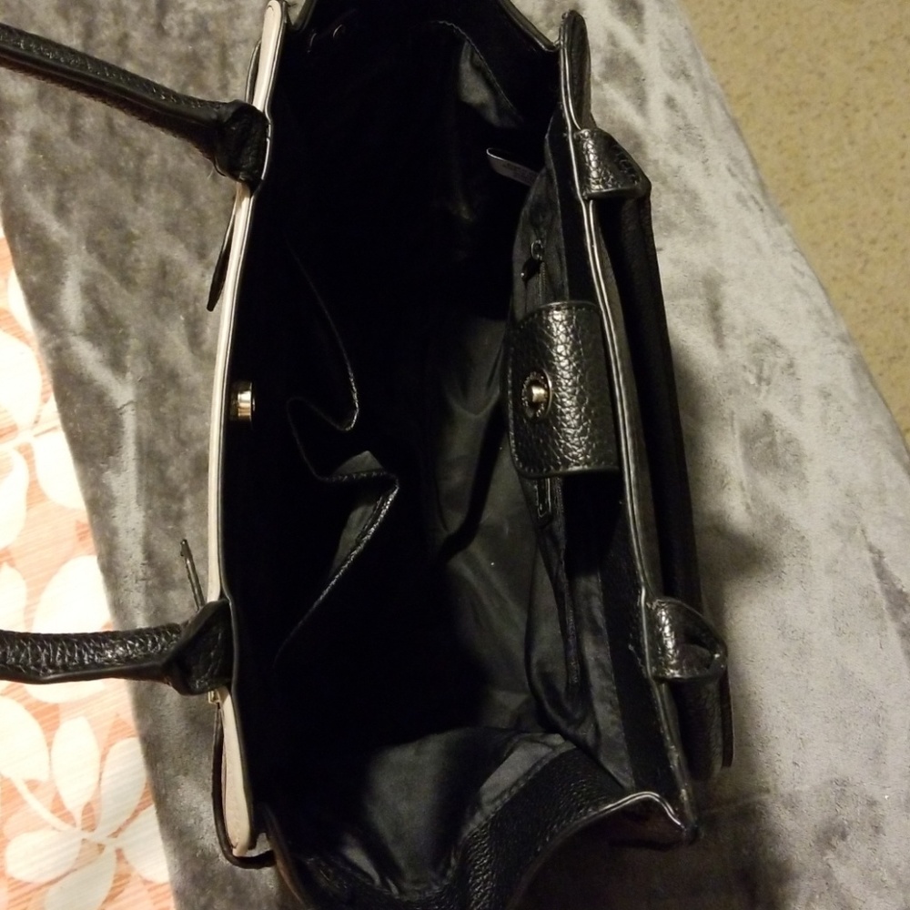 Handbag - Picture 4 of 4